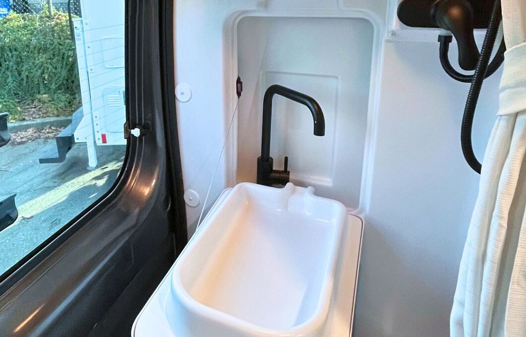 Van Conversion (Camper Van), , hi-res image number 10